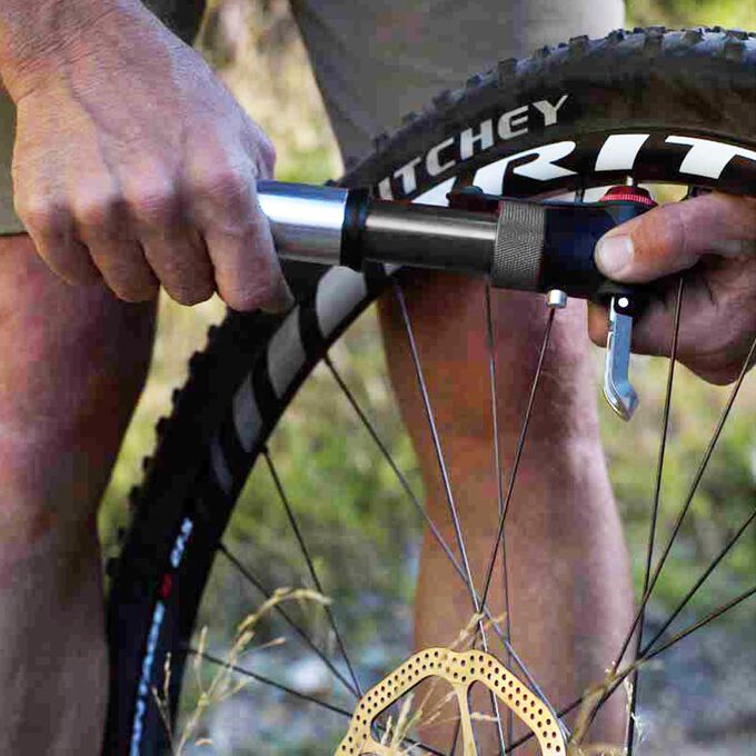 Mammoth CO2'Fer Mini-Pump Details