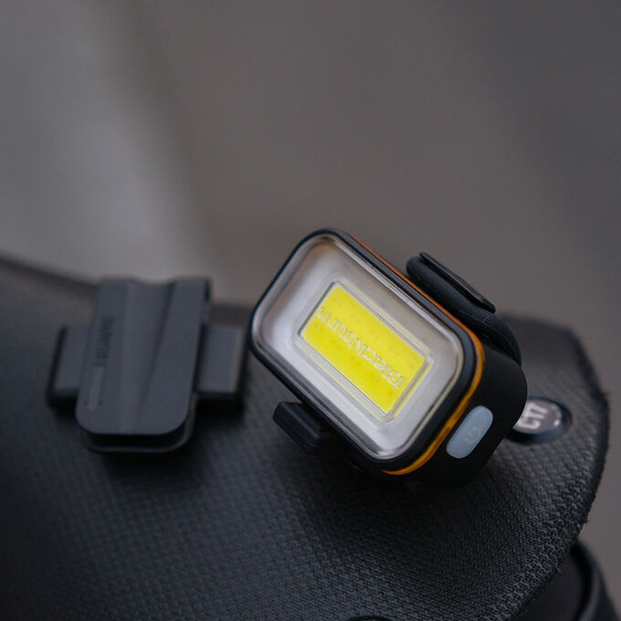 Grid 2'Fer Front Or Rear Light PDQ Specs