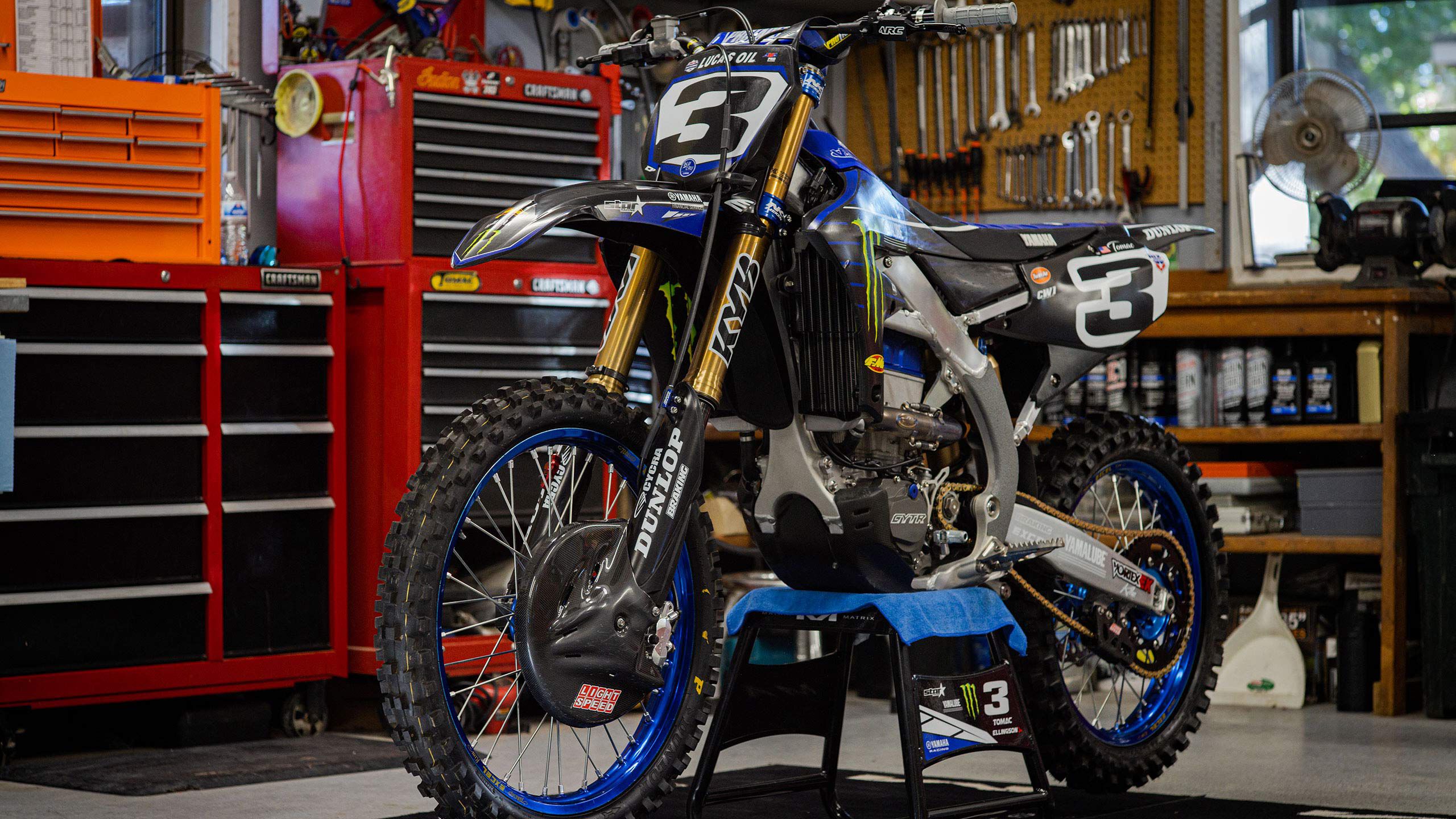 Eli Tomac's bike on a garage Eli Tomac's bike on a garage