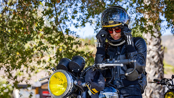 Style and premium protection have always gone hand-in-hand when it comes to women’s motorcycle brand, Atwyld. Style and premium protection have always gone hand-in-hand when it comes to women’s motorcycle brand, Atwyld.