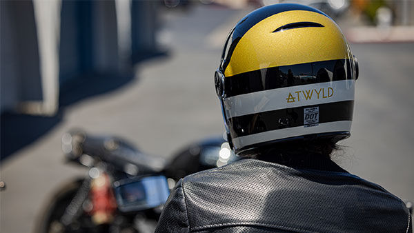 The Orion Bullitt features a retro, yet modern graphic that feels fast. The Orion Bullitt features a retro, yet modern graphic that feels fast.