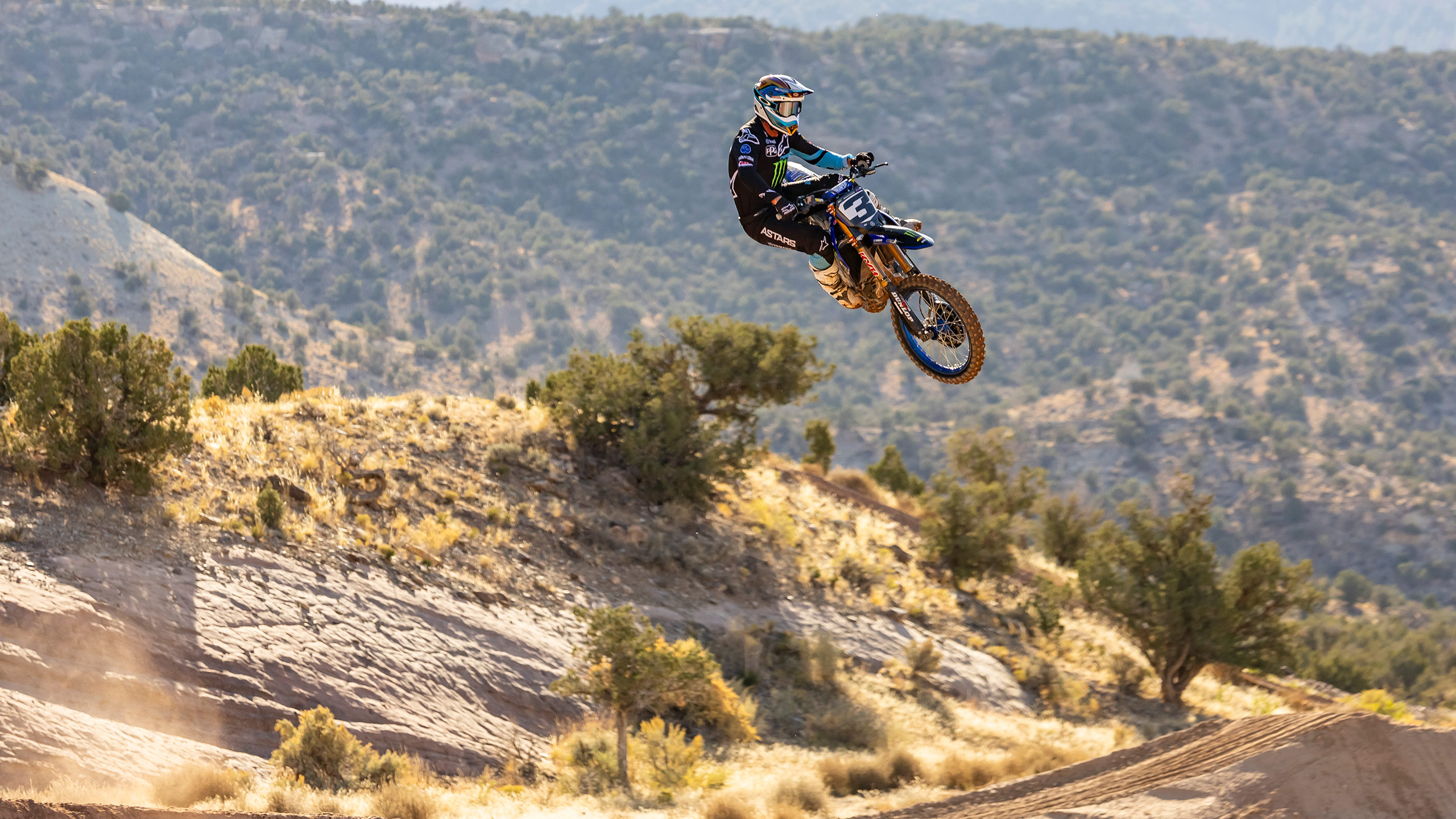 Eli Tomac riding in desert