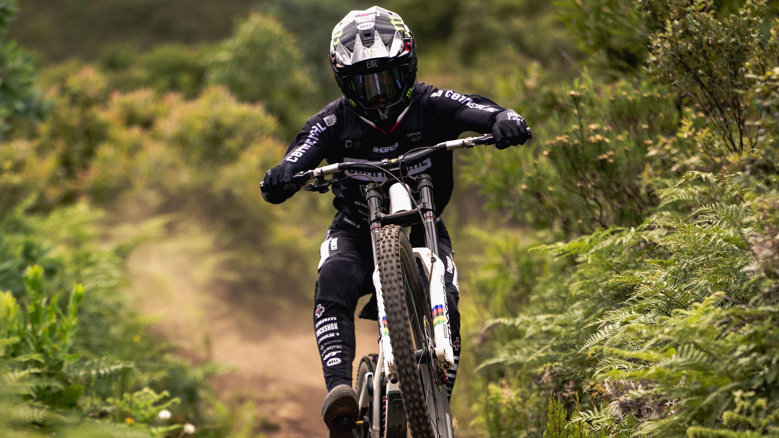 Bell Athlete Loris Vergier